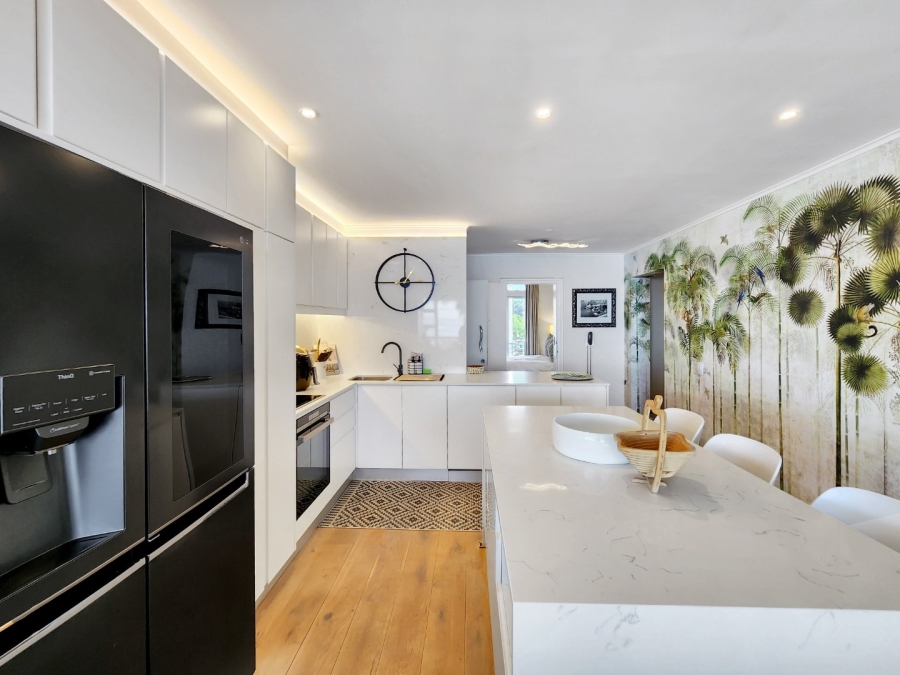 3 Bedroom Property for Sale in Mouille Point Western Cape